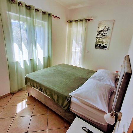 Apartmani Marta Marina Bagian luar foto