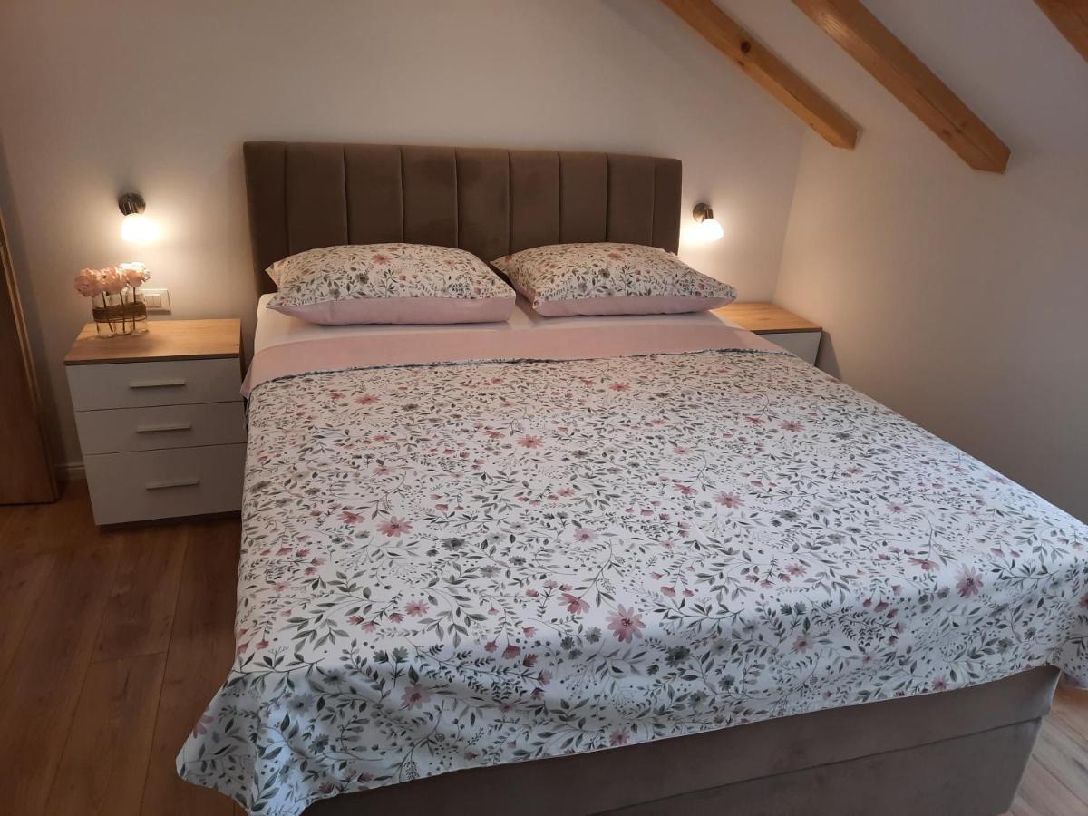 Apartmani Marta Marina Bagian luar foto