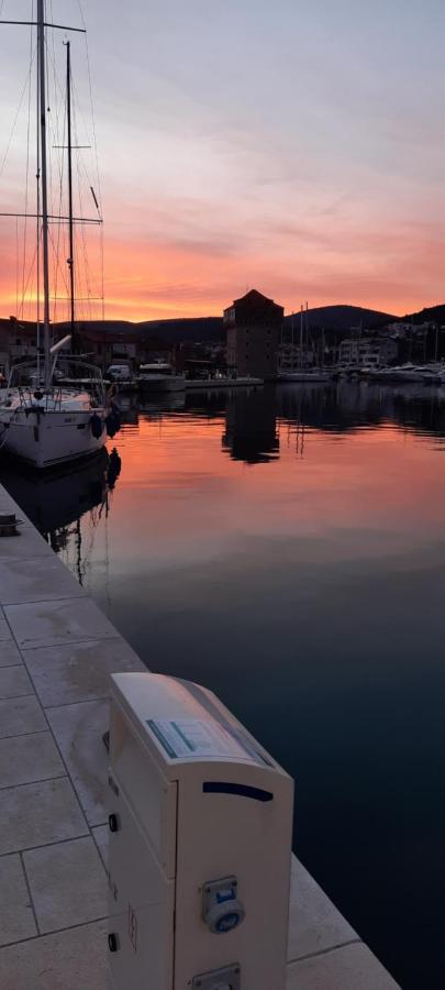 Apartmani Marta Marina Bagian luar foto