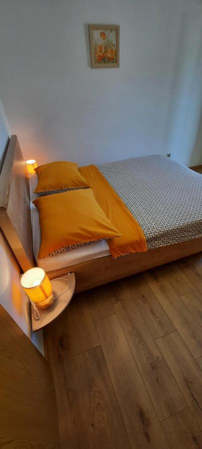 Apartmani Marta Marina Bagian luar foto