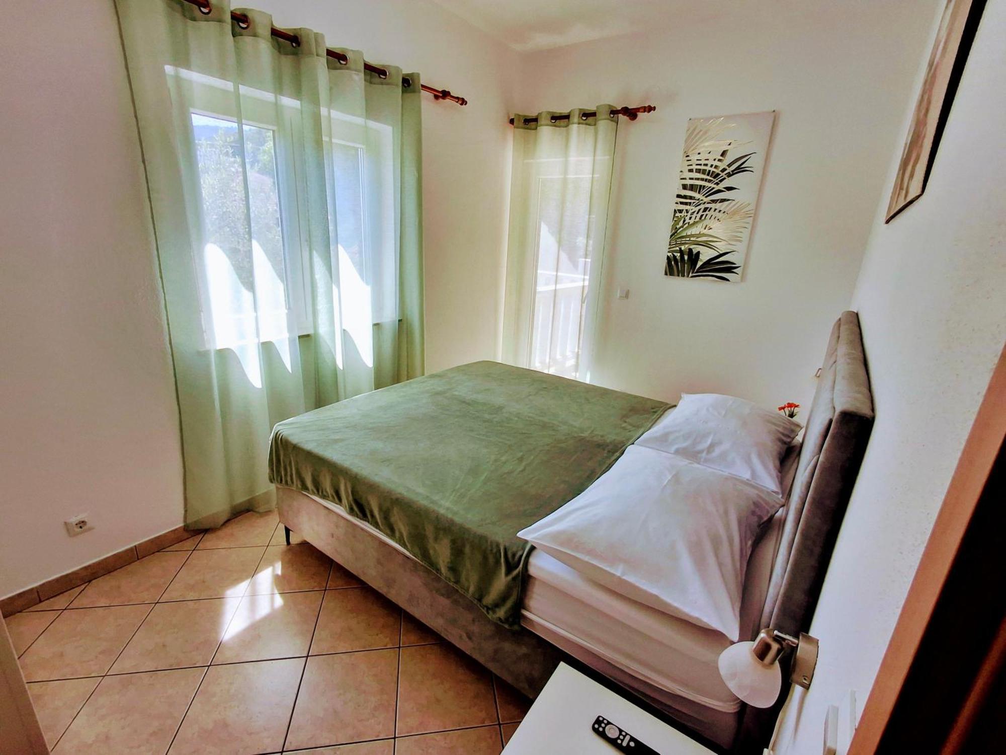 Apartmani Marta Marina Bagian luar foto